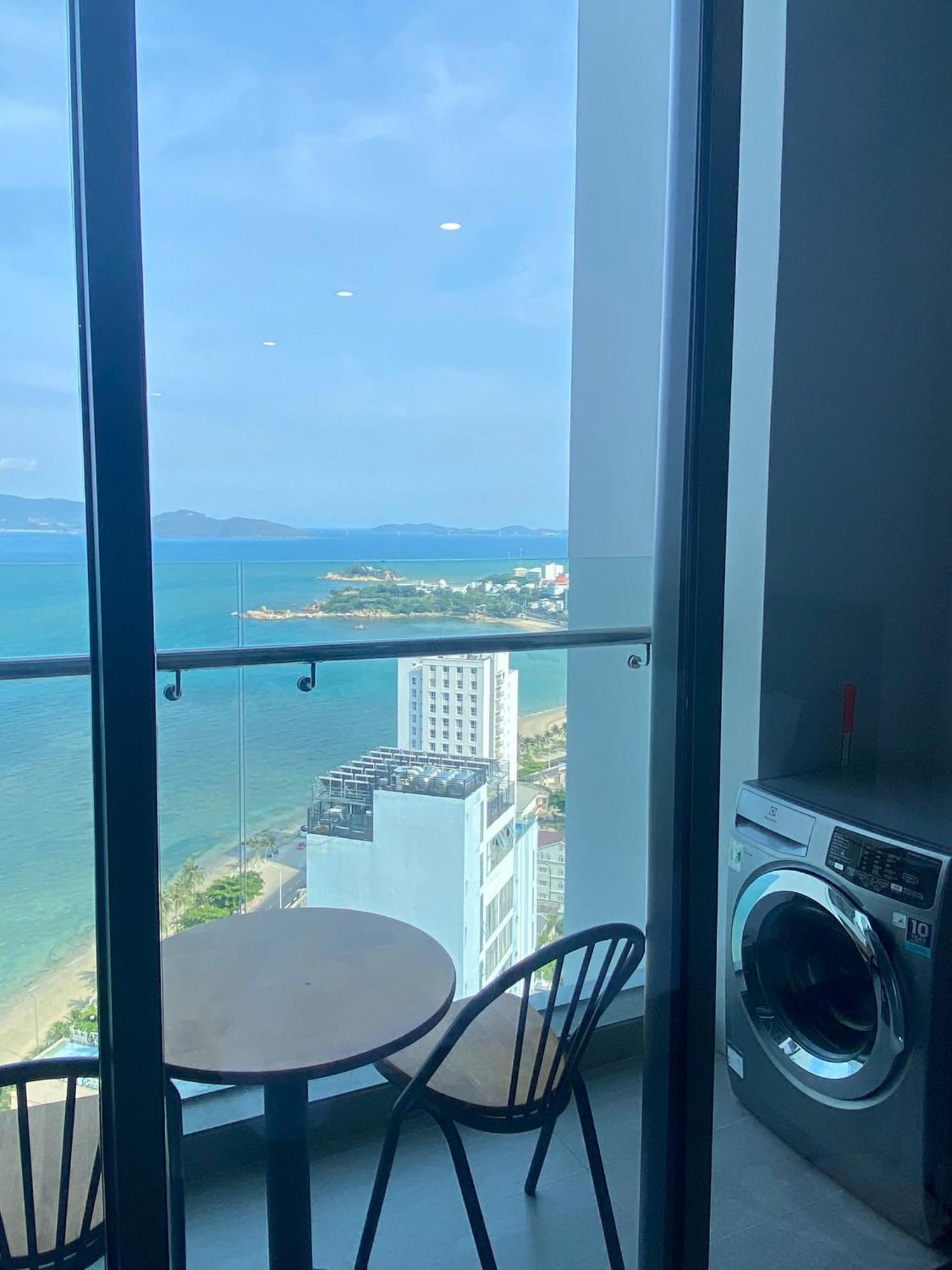 Scenia Bay Oceanfront By Housing Leilighet Nha Trang Eksteriør bilde
